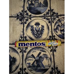 8 mentos sour