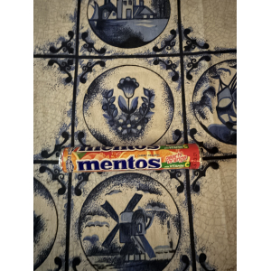 33 Mentos Peach Orange  